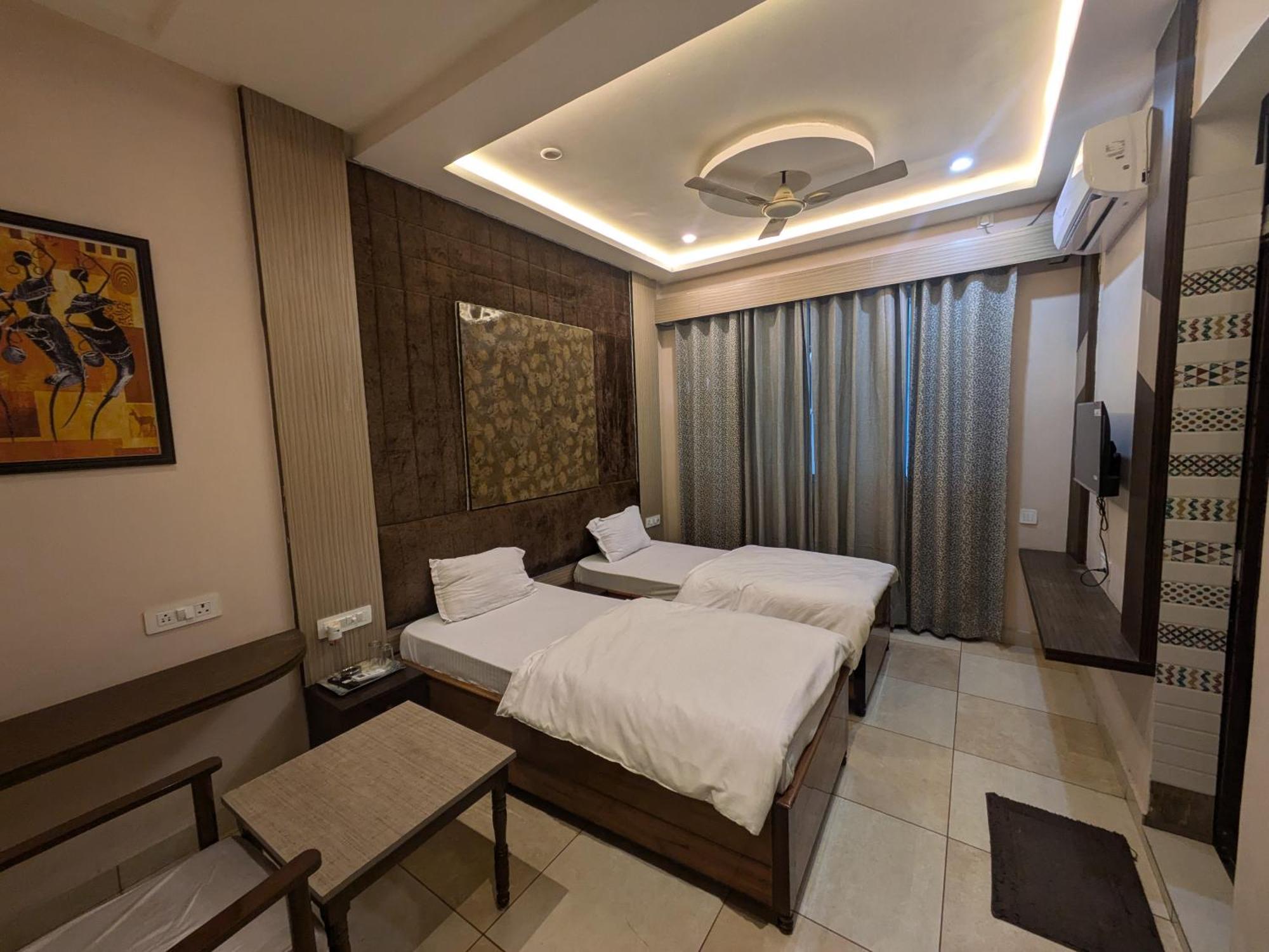 Hotel Kishori Vatika Ramnagar  Exterior foto