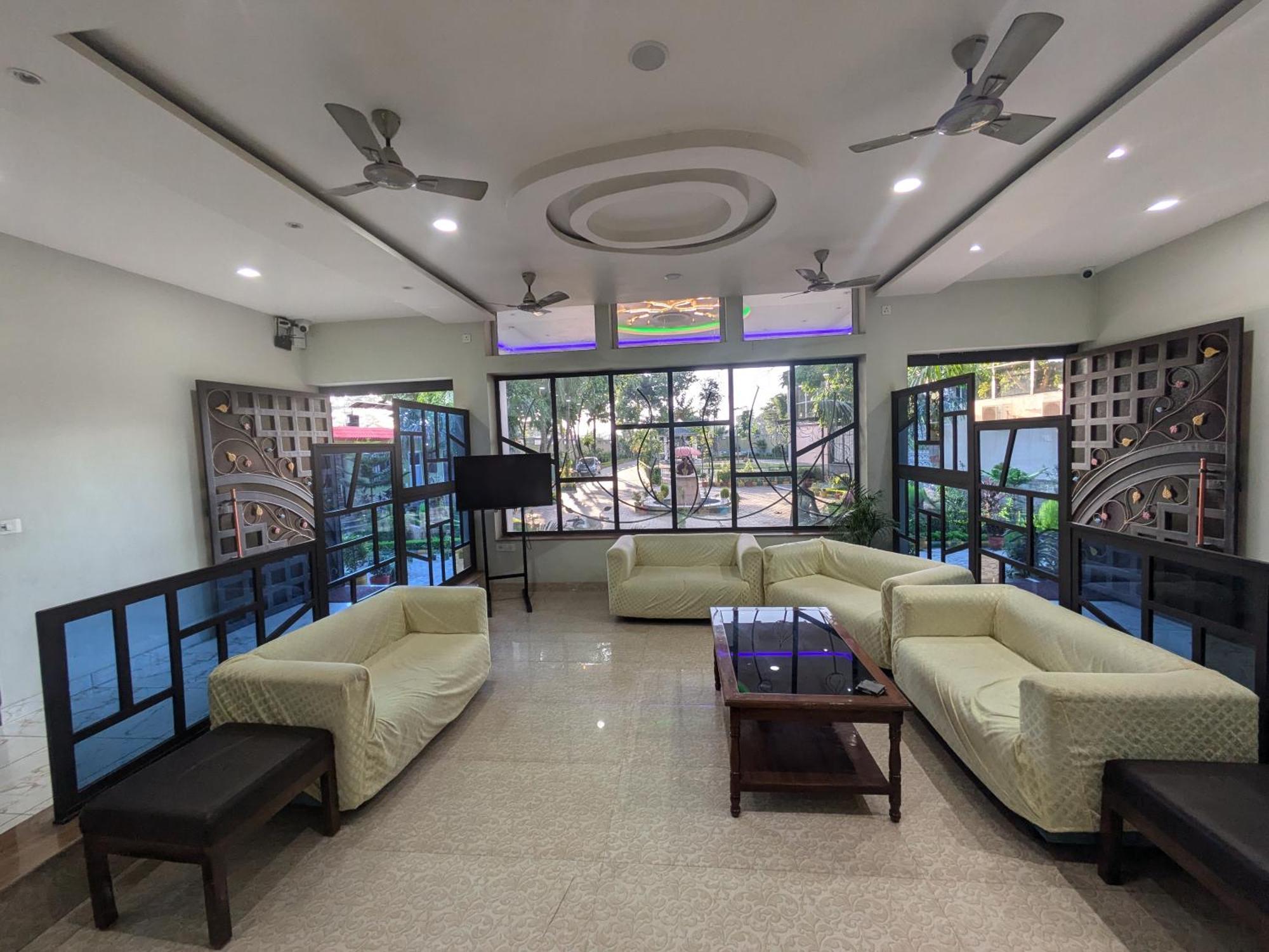 Hotel Kishori Vatika Ramnagar  Exterior foto